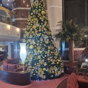 Media 'Christmas tree on MSC Splendida.jpg' in album 'Cruise Ships holiday decorations'
